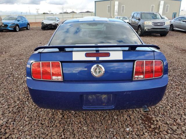 1ZVHT80N055240452 - 2005 FORD MUSTANG BLUE photo 6