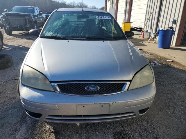 1FAFP34N36W244220 - 2006 FORD FOCUS ZX4 SILVER photo 5