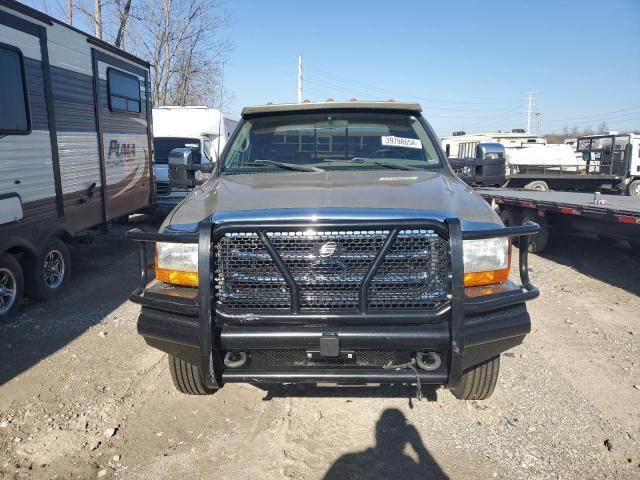 1FDAW56F11EA59232 - 2001 FORD F550 SUPER DUTY GOLD photo 5