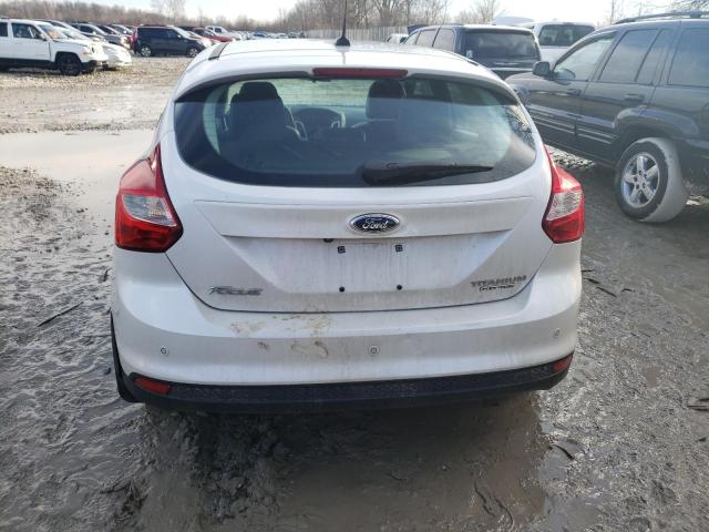 1FADP3N27EL122519 - 2014 FORD FOCUS TITANIUM WHITE photo 6