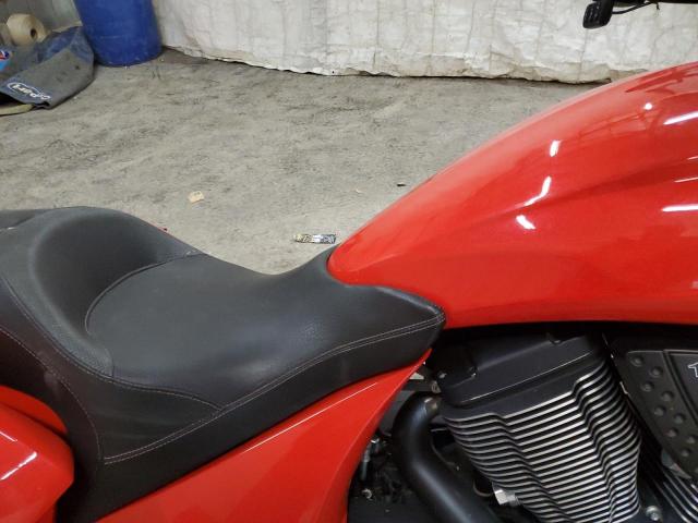 5VPDW36N4E3033594 - 2014 VICTORY MOTORCYCLES CROSS COUN أحمر صورة 5
