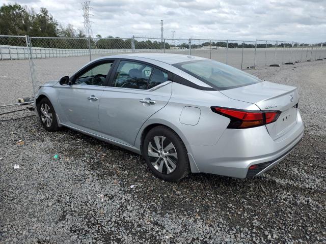 1N4BL4BV2KC135309 - 2019 NISSAN ALTIMA S SILVER photo 2