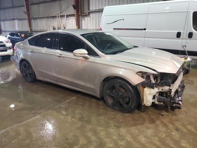 3FA6P0H72GR129719 - 2016 FORD FUSION SE GOLD photo 4