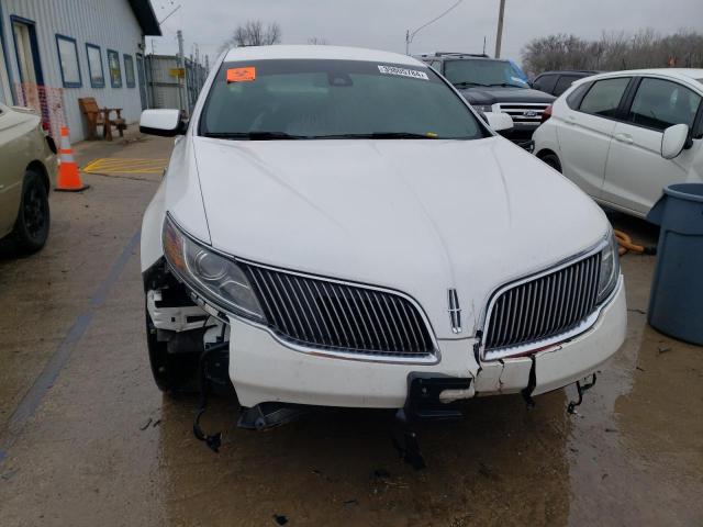 1LNHL9DK5DG607076 - 2013 LINCOLN MKS WHITE photo 5