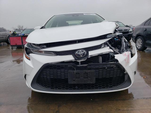 JTDEPMAEXNJ203840 - 2022 TOYOTA COROLLA LE WHITE photo 5