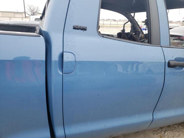 5TFRM5F18KX141384 - 2019 TOYOTA TUNDRA DOUBLE CAB SR/SR5 BLUE photo 10