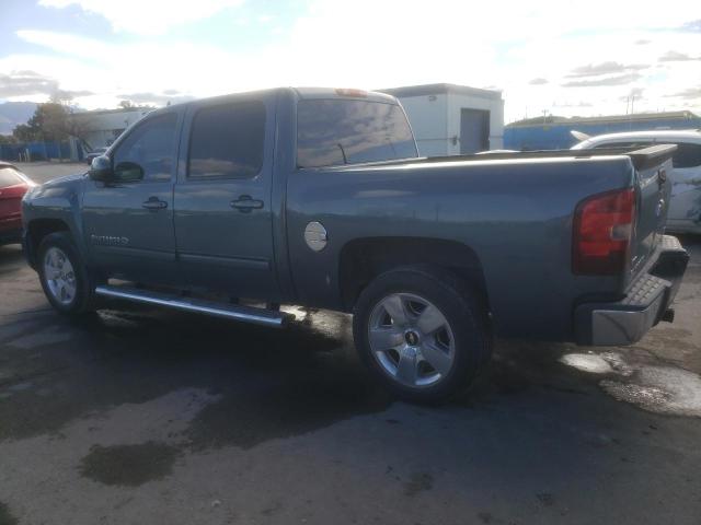 3GCPCTE06BG350151 - 2011 CHEVROLET SILVERADO C1500 LTZ GRAY photo 2