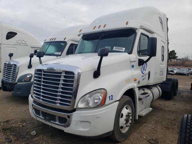 1FUJGLD60GLGV2024 - 2016 FREIGHTLINER CASCADIA 1 WHITE photo 2