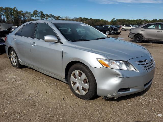 4T1BE46K27U062444 - 2007 TOYOTA CAMRY CE SILVER photo 4