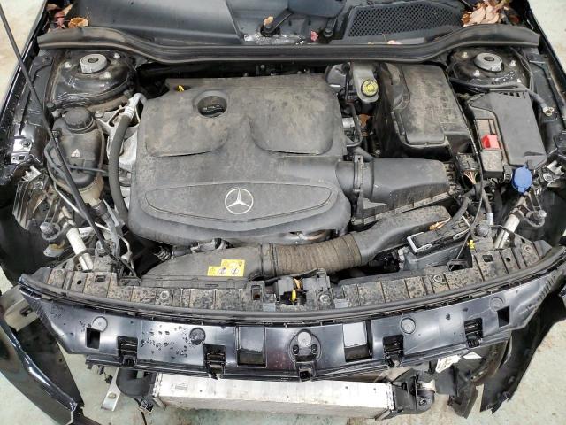 WDCTG4GB0JJ500723 - 2018 MERCEDES-BENZ GLA 250 4MATIC BLACK photo 11