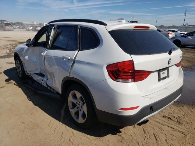 WBAVM1C52DVW46380 - 2013 BMW X1 SDRIVE28I WHITE photo 2