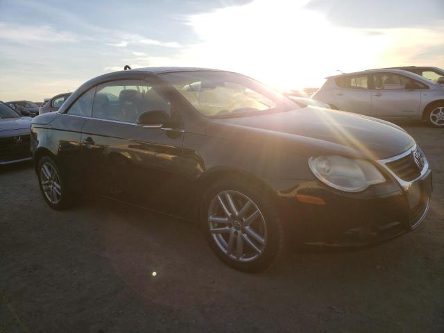 WVWFA71F38V037707 - 2008 VOLKSWAGEN EOS LUX 黑色 照片 4
