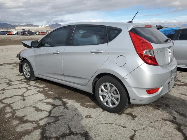 KMHCT5AE6DU122027 - 2013 HYUNDAI ACCENT GLS SILVER photo 2