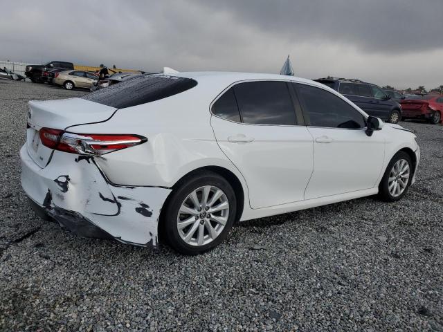 4T1C11AK4LU503197 - 2020 TOYOTA CAMRY LE WHITE photo 3