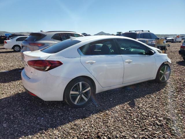 3KPFN4A81JE180556 - 2018 KIA FORTE EX WHITE photo 3