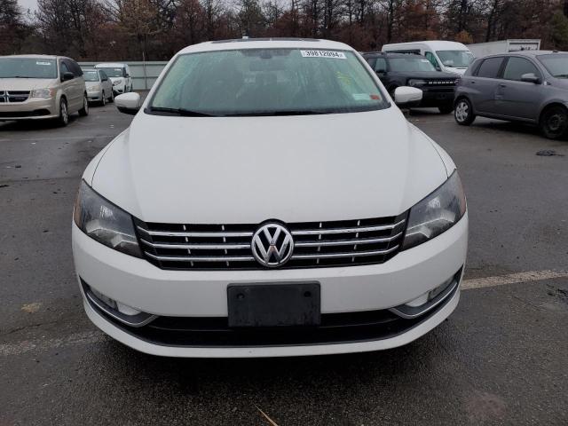 1VWCN7A36DC015989 - 2013 VOLKSWAGEN PASSAT SEL WHITE photo 5