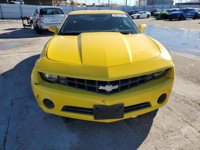 2G1FA1E36C9108447 - 2012 CHEVROLET CAMARO LS YELLOW photo 5