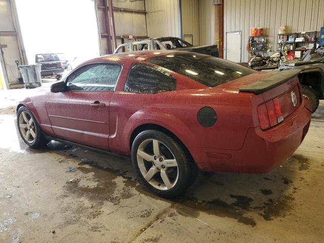 1ZVHT80N885137347 - 2008 FORD MUSTANG RED photo 2