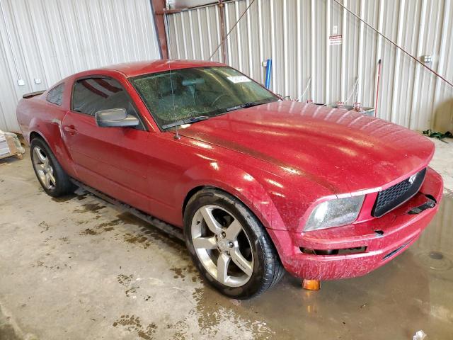 1ZVHT80N885137347 - 2008 FORD MUSTANG RED photo 4