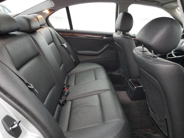 WBAAZ33475KP91355 - 2005 BMW 325 IS SULEV SILVER photo 10