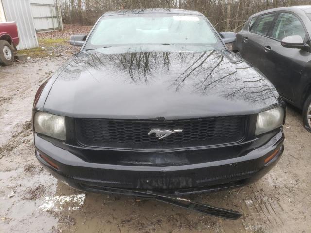 1ZVFT80N765141328 - 2006 FORD MUSTANG BLACK photo 5