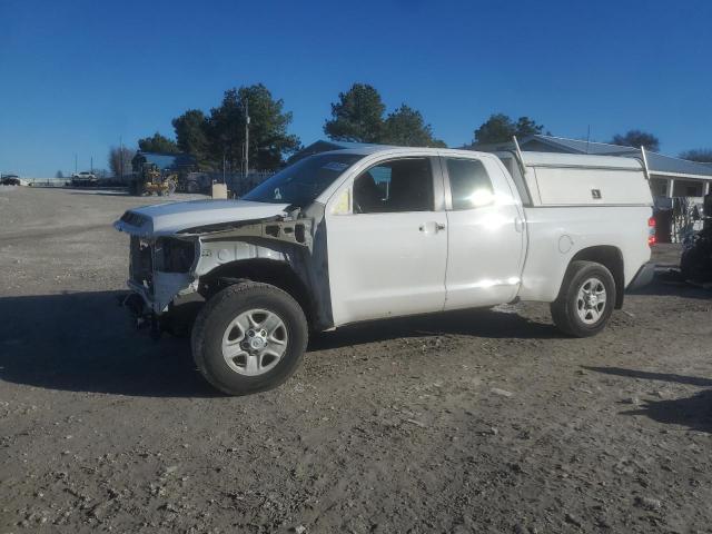 5TFRU5F10EX031661 - 2014 TOYOTA TUNDRA DOUBLE CAB SR/SR5 WHITE photo 1
