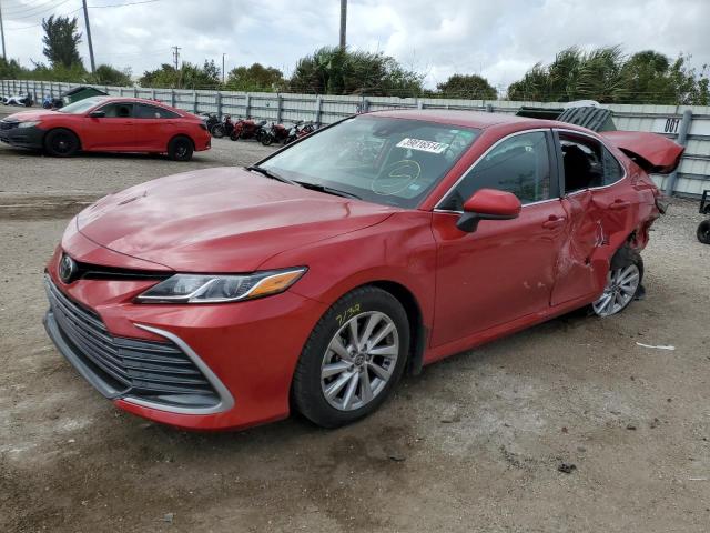 4T1C11AK6PU161127 - 2023 TOYOTA CAMRY LE RED photo 1