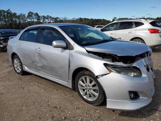 2T1BU4EE2AC531376 - 2010 TOYOTA COROLLA BASE SILVER photo 4