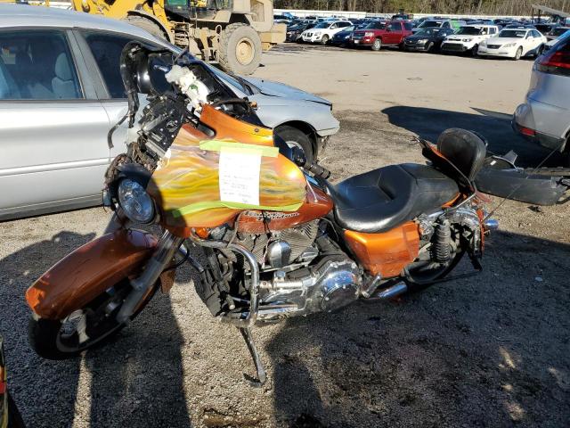 1HD1KRM14EB661868 - 2014 HARLEY-DAVIDSON FLHXS STREET GLIDE SPECIAL TAN photo 2