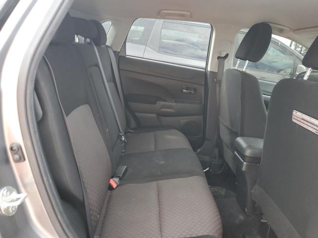 JA4AP3AU4JU005788 - 2018 MITSUBISHI OUTLANDER ES Boz foto 11