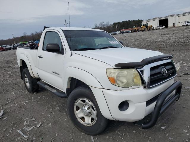 5TENX62N27Z448702 - 2007 TOYOTA TACOMA PRERUNNER WHITE photo 4