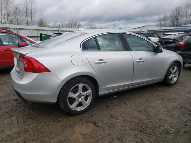 YV1622FS2C2132138 - 2012 VOLVO S60 T5 SILVER photo 3