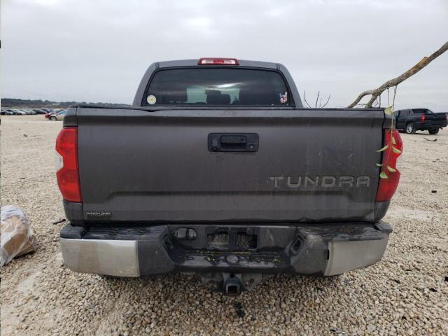 5TFEM5F17FX083143 - 2015 TOYOTA TUNDRA CREWMAX SR5 GRAY photo 6