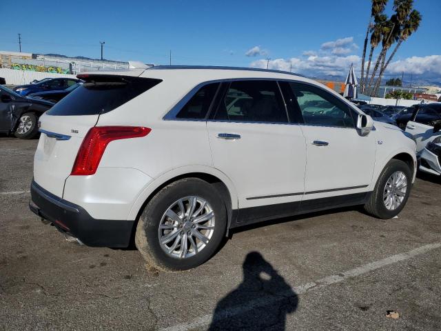 1GYKNARS5JZ246635 - 2018 CADILLAC XT5 WHITE photo 3