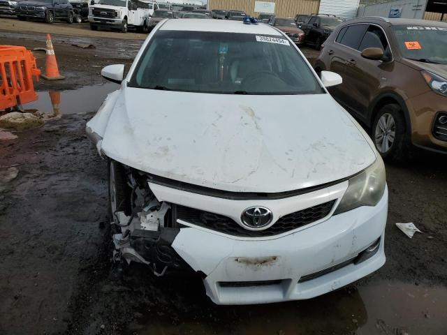 4T1BF1FK1DU711609 - 2013 TOYOTA CAMRY L WHITE photo 5