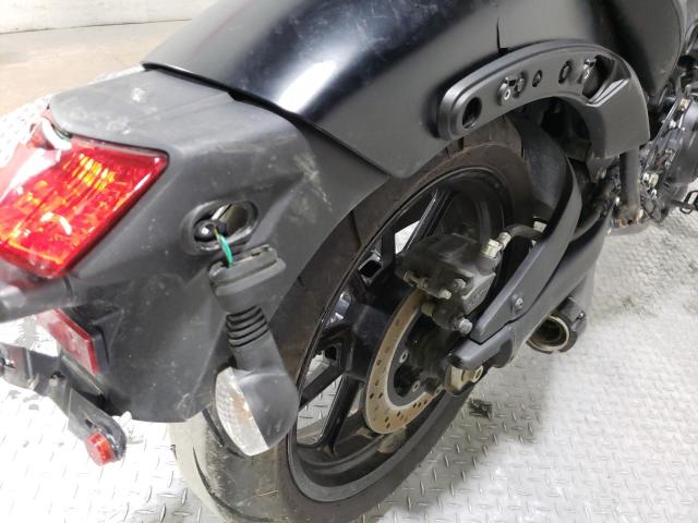 JKAENEA19FDA02663 - 2015 KAWASAKI EN650 A 黑色 照片 11