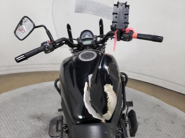 JKAENEA19FDA02663 - 2015 KAWASAKI EN650 A 黑色 照片 7