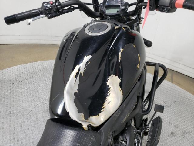 JKAENEA19FDA02663 - 2015 KAWASAKI EN650 A 黑色 照片 9