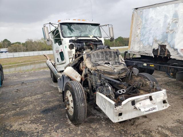 2011 KENWORTH CONSTRUCTI T800, 