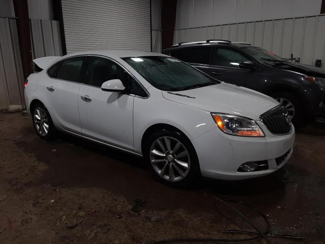 1G4PR5SK8E4150532 - 2014 BUICK VERANO CONVENIENCE WHITE photo 4