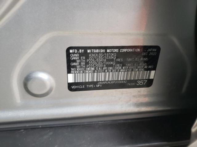 JA4ARUAU6PU004442 - 2023 MITSUBISHI OUTLANDER S/SE SILVER photo 13