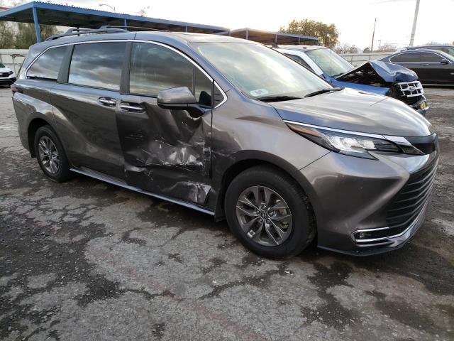 5TDJRKEC3PS174340 - 2023 TOYOTA SIENNA XLE GRAY photo 4