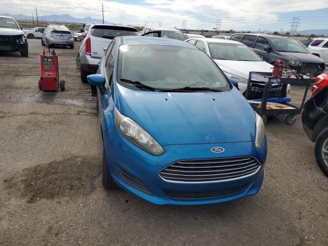 3FADP4BJXHM104312 - 2017 FORD FIESTA SE BLUE photo 5