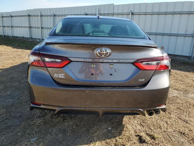 4T1G11AK3PU114204 - 2023 TOYOTA CAMRY SE NIGHT SHADE GRAY photo 6