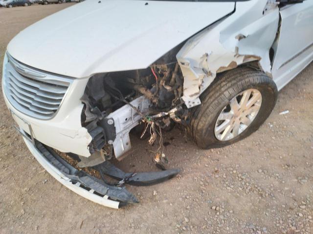 2C4RC1BG3ER434876 - 2014 CHRYSLER TOWN & COU TOURING 白色 照片 9