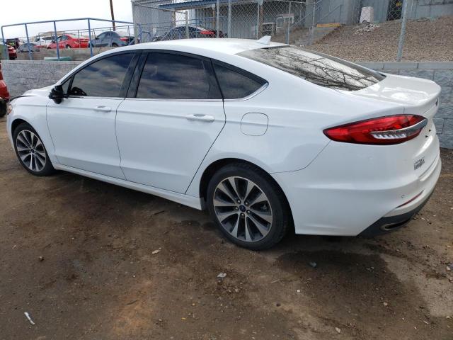 3FA6P0T9XKR260947 - 2019 FORD FUSION SE WHITE photo 2