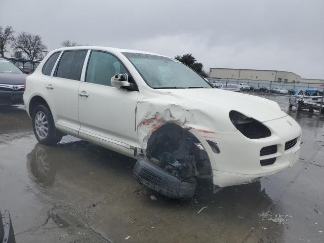 WP1AA29P55LA22089 - 2005 PORSCHE CAYENNE WHITE photo 4