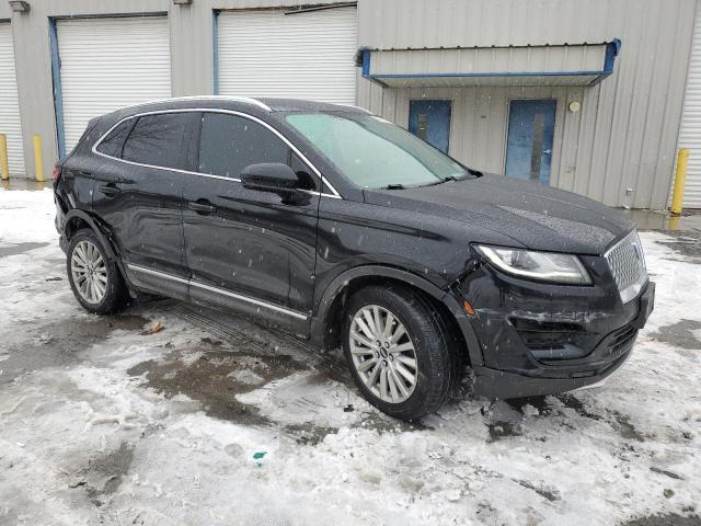 5LMCJ1D94KUL12819 - 2019 LINCOLN MKC BLACK photo 4