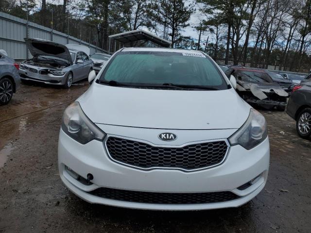 KNAFZ4A87F5283128 - 2015 KIA FORTE EX WHITE photo 5