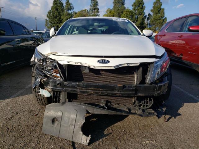 KNAGM4A72F5589468 - 2015 KIA OPTIMA LX WHITE photo 5